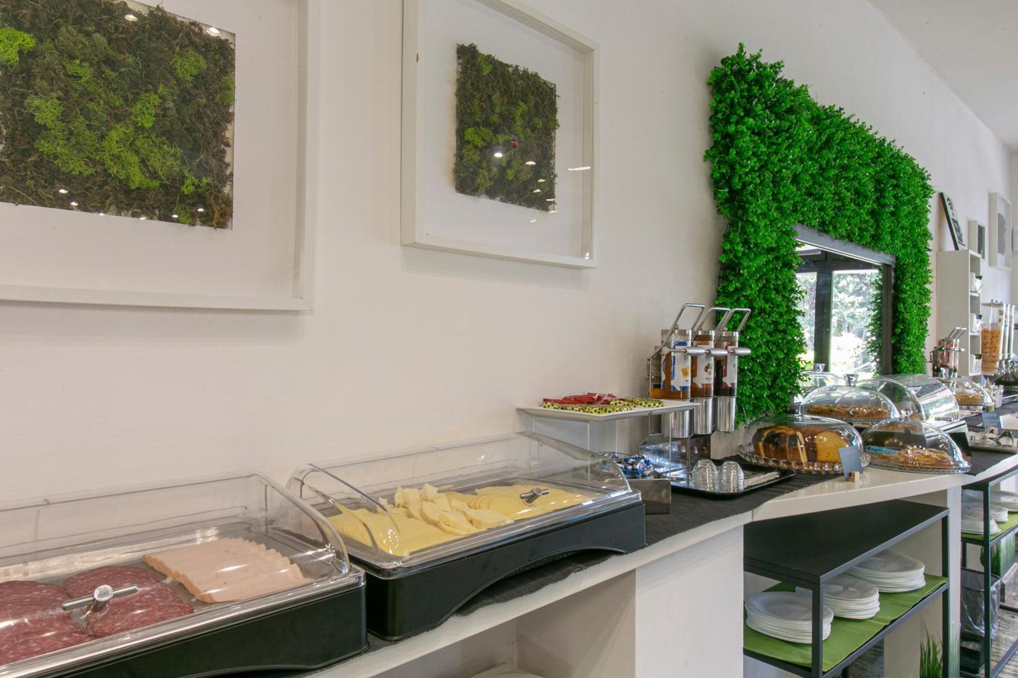 Hotel Boomerang Roma Ла-Массимина-Касал-Лумброзо Экстерьер фото