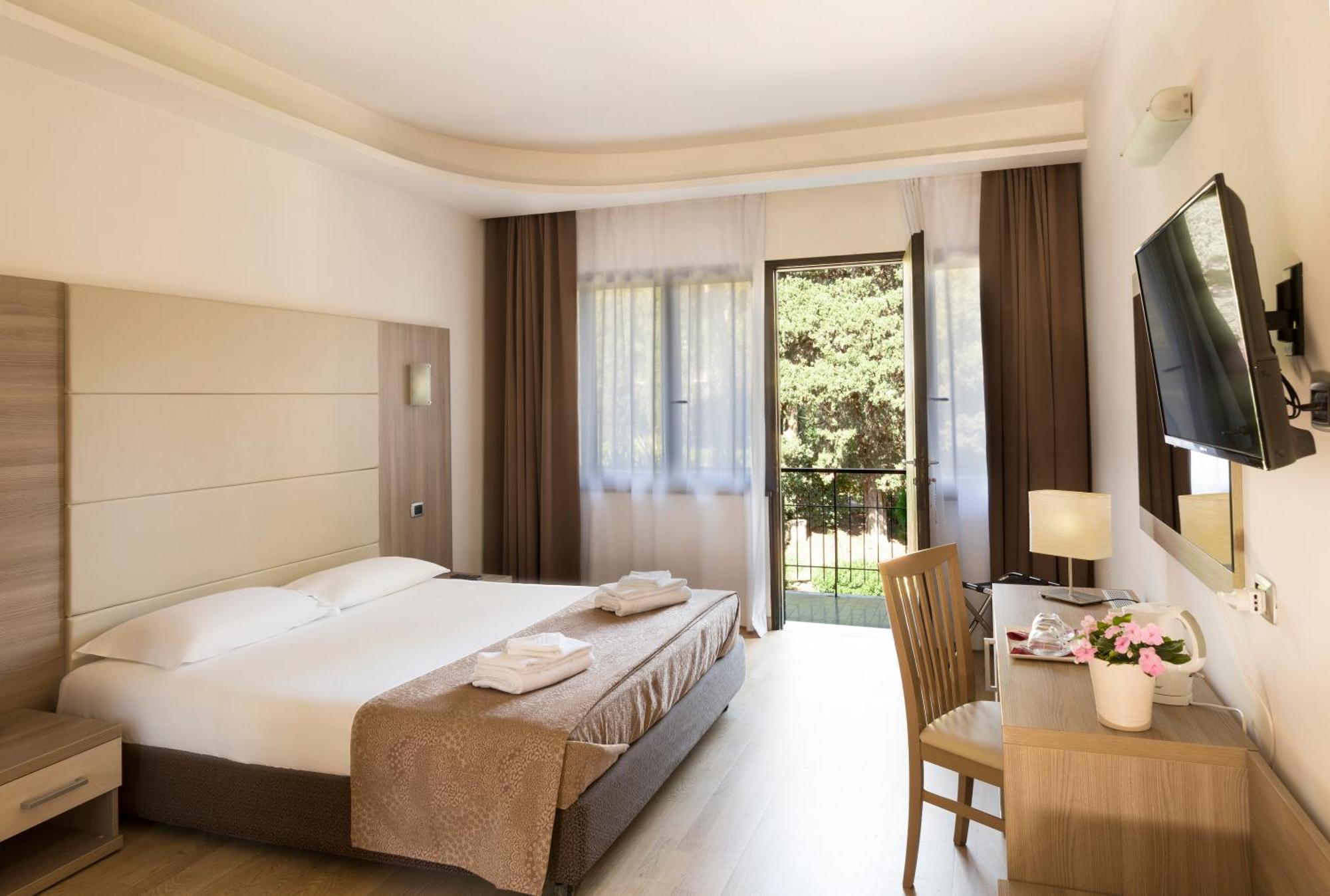 Hotel Boomerang Roma Ла-Массимина-Касал-Лумброзо Экстерьер фото